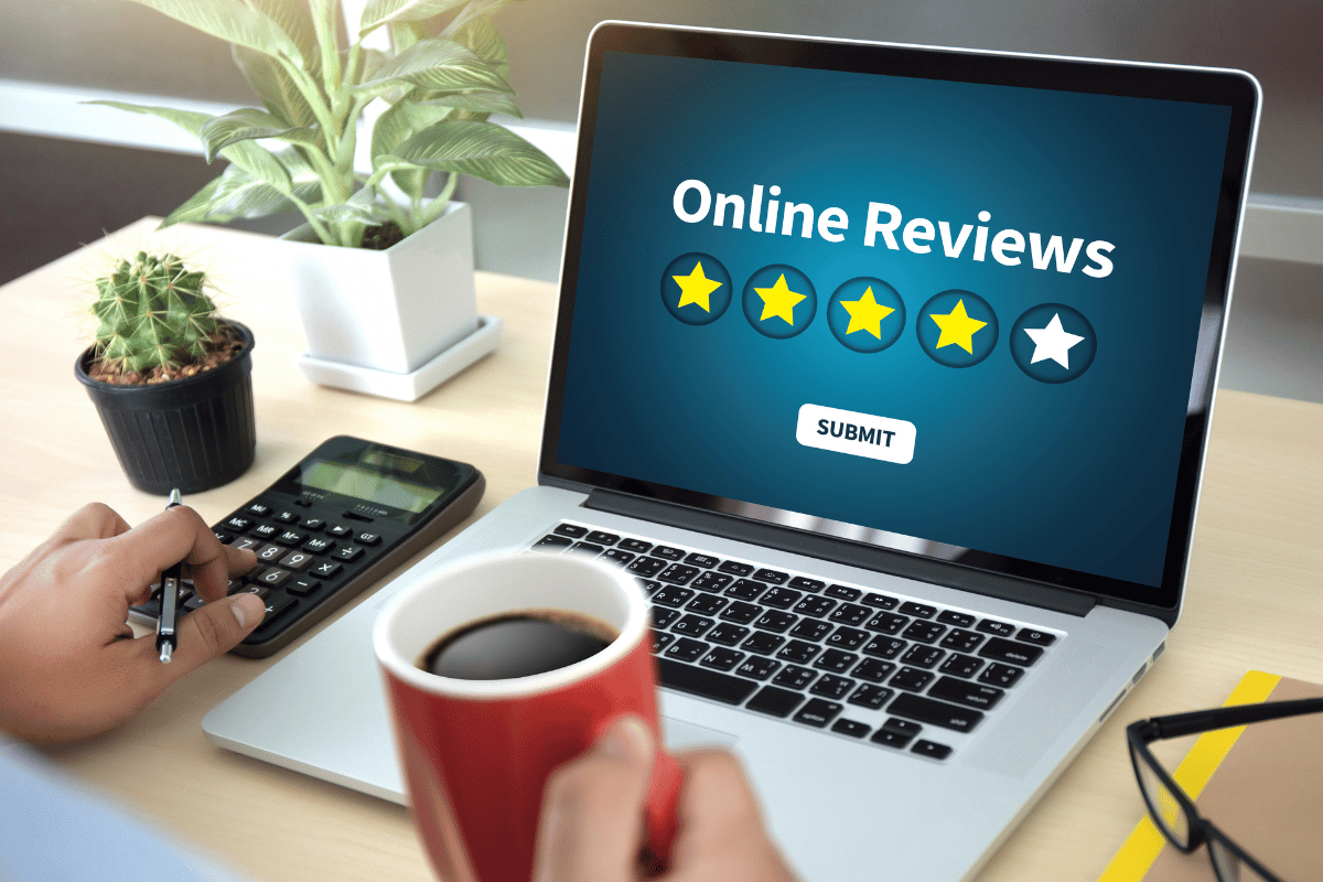 business replying to Google review laptop